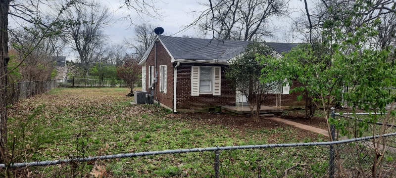 Building Photo - 1614 Elizabeth Rd