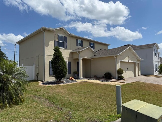 Building Photo - 350 Blue Lake Cir