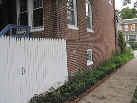 Building Photo - 2800 N Howard St