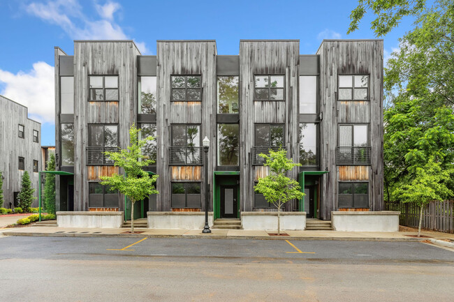 Building Photo - 317 NE Burwood Mews