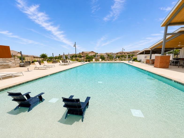 Building Photo - 4043 E Brisa Dr