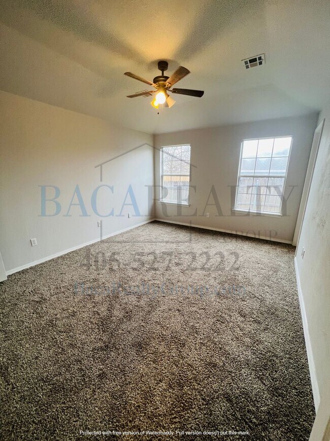 Building Photo - 3br 2ba home in the Shadowlake Subdivision!!