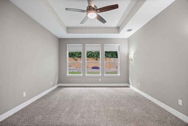 Building Photo - 124 White Steppe Way