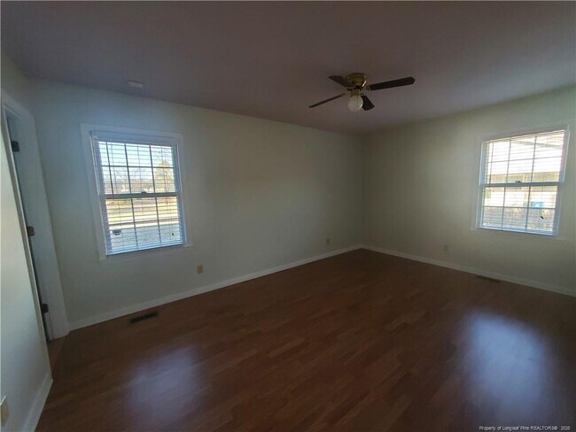 Building Photo - 1208 Cullen Dr