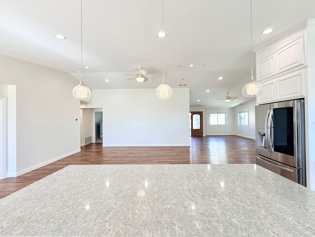 Building Photo - 5544 Crestone Ct