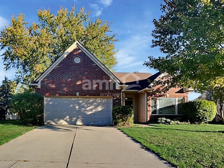 Primary Photo - 9940 Wellcroft Ln