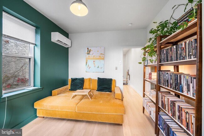 Building Photo - 5426 Irving St