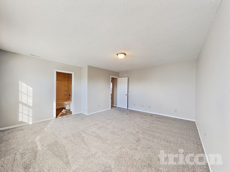Building Photo - 6219 Monteo Ln