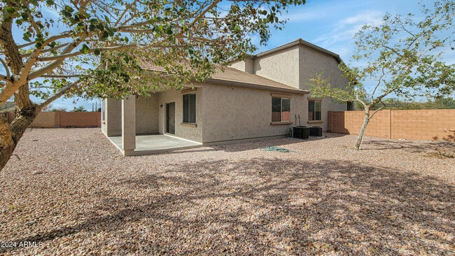 Building Photo - 9037 W Plum Rd