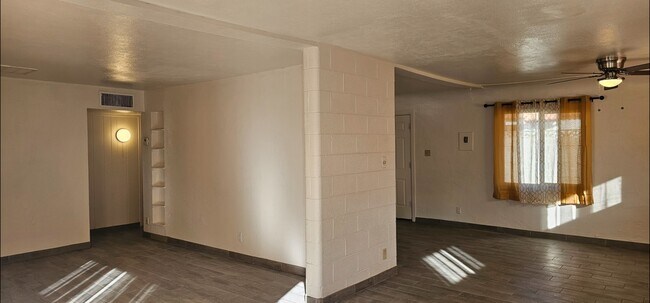 Building Photo - 2138 E Turney Ave