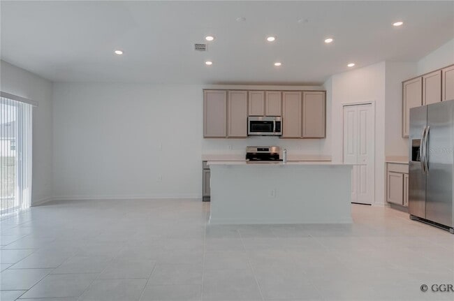 Building Photo - 4823 Edensbridge Ln