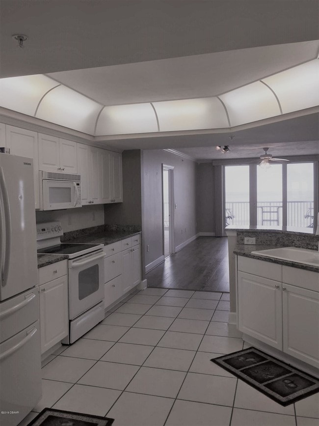 Building Photo - 2055 S Atlantic Ave