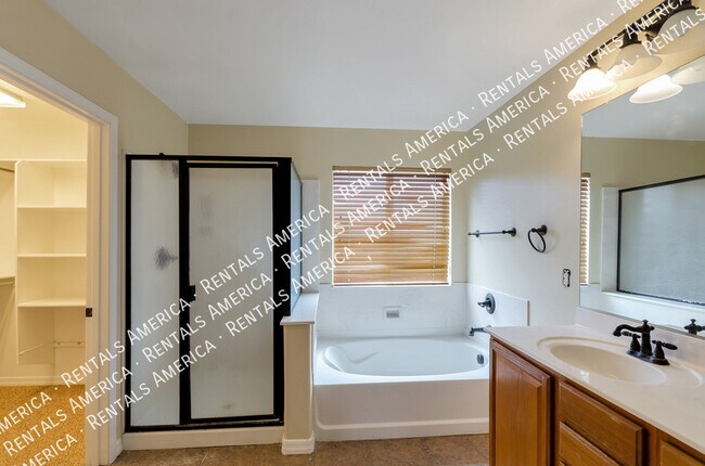Building Photo - 4722 W Calatrava Ln