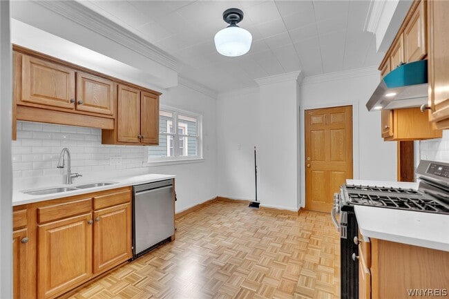 Building Photo - 610 Ashland Ave