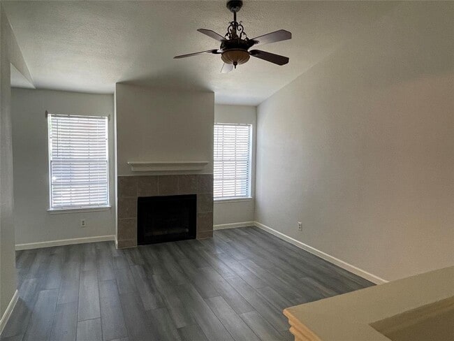 Building Photo - 14600 Fonmeadow Dr