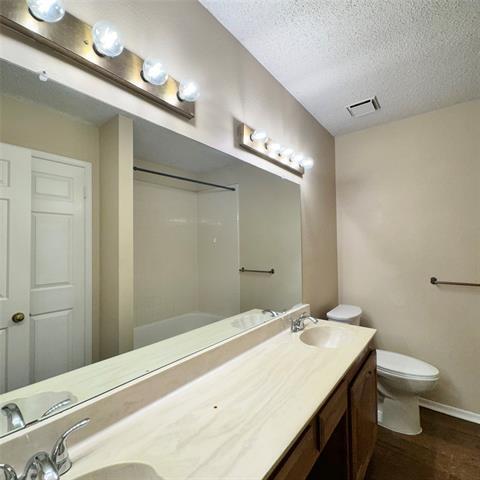 Building Photo - 2633 Ladywood Dr