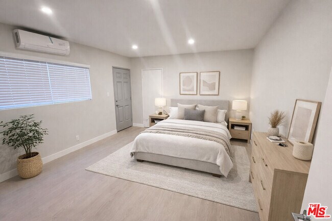 Building Photo - 1117 S Bedford St