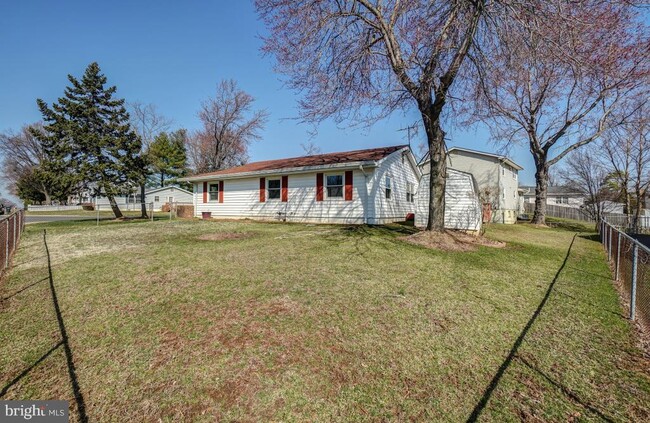Building Photo - 504 S Harrison Rd