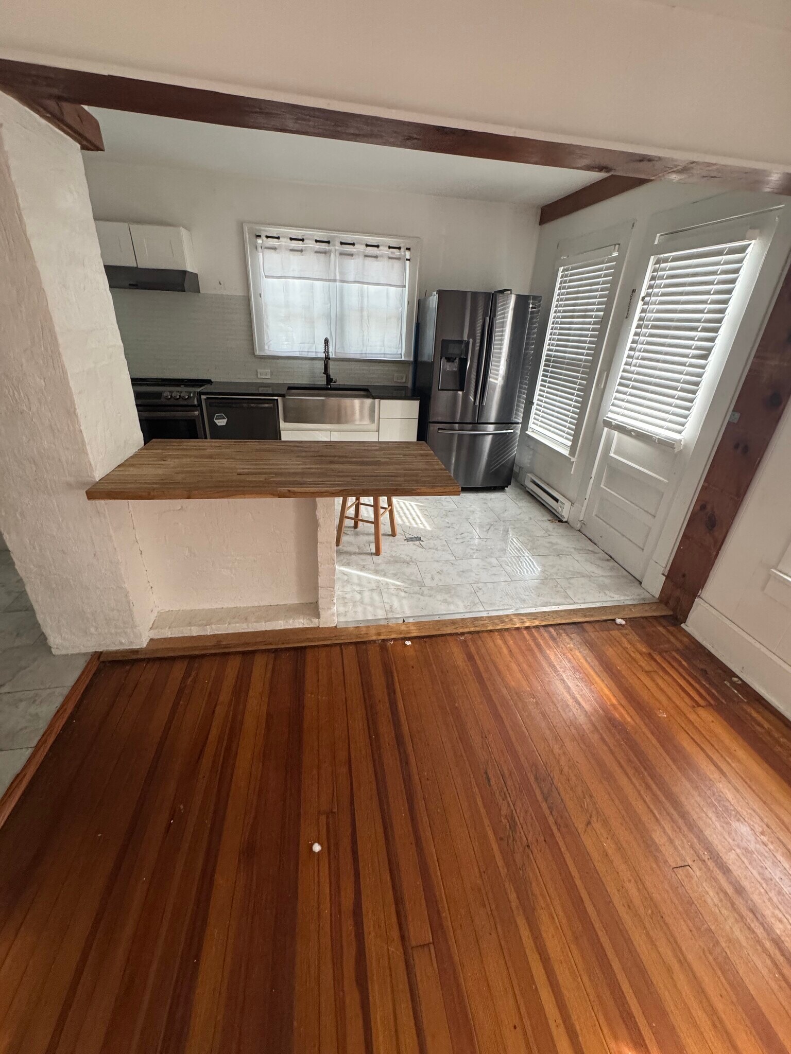 Building Photo - 33 Park Ave