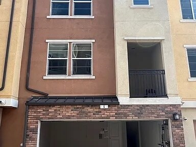 Building Photo - 6 Jenkins Dr