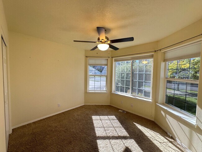 Building Photo - Coeur D'Alene Home