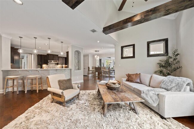 Building Photo - 108 Kildrummy Ln