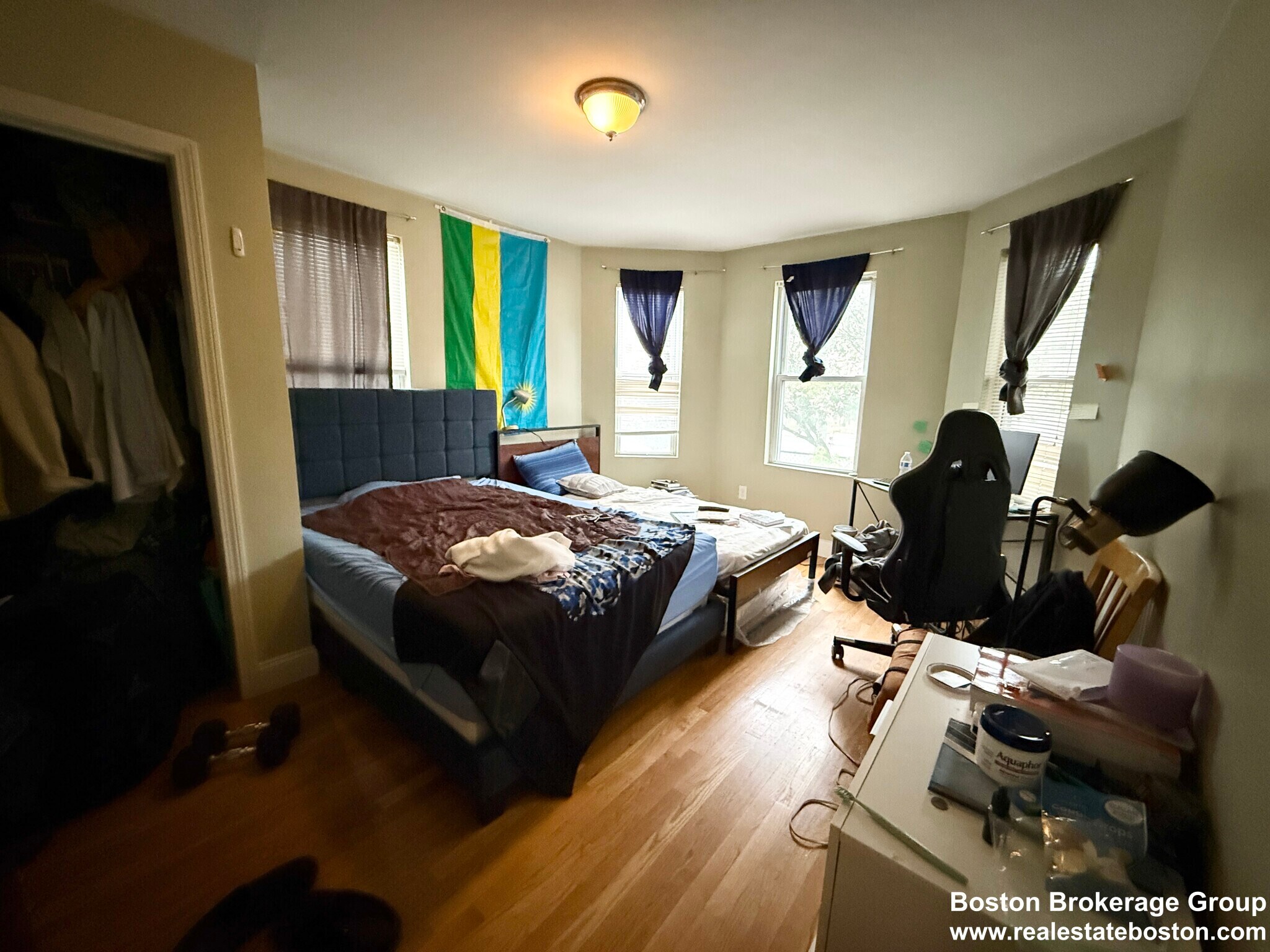 Building Photo - 3977 Washington St