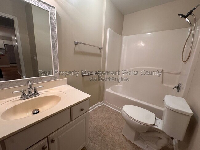 Building Photo - 3812 Wellington Ridge Loop