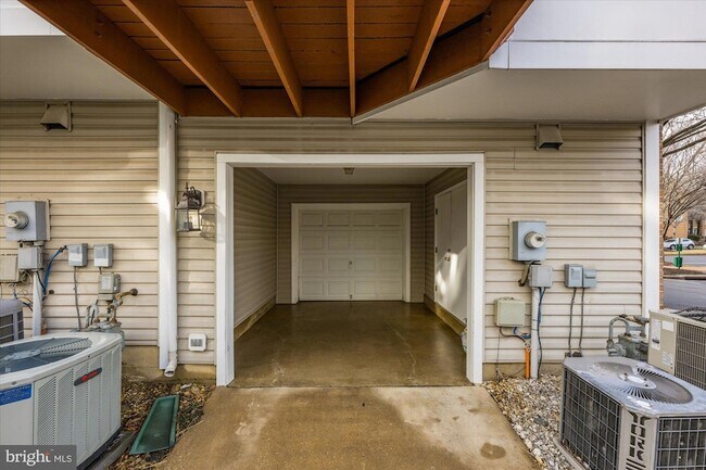 Building Photo - 210 Cameron Station Blvd