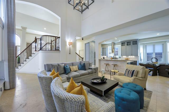 Building Photo - 5913 Hempstead Dr