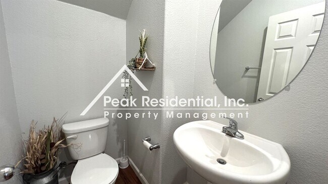 Building Photo - 3 br, 2.5 bath House - 8084 Weeping Willow Ln