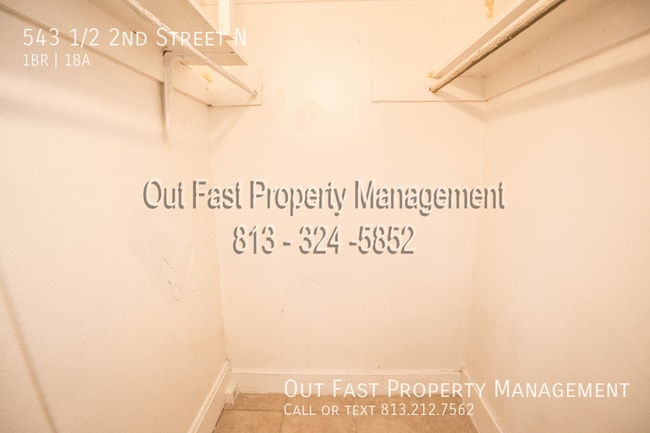 Building Photo - 543 2nd St N