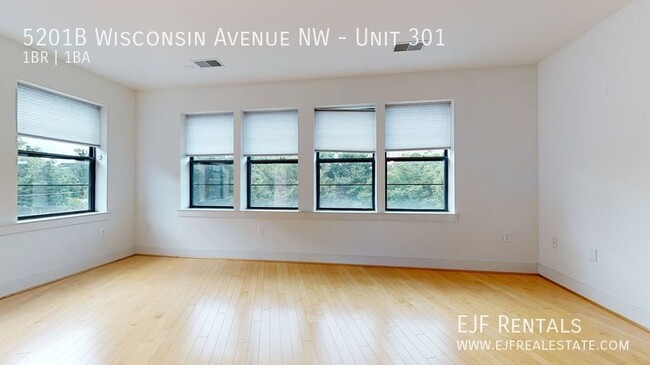 Building Photo - Friendship Heights Modern One Bedroom Off ...