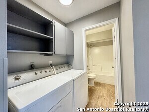 Building Photo - 844 E Sunshine Dr