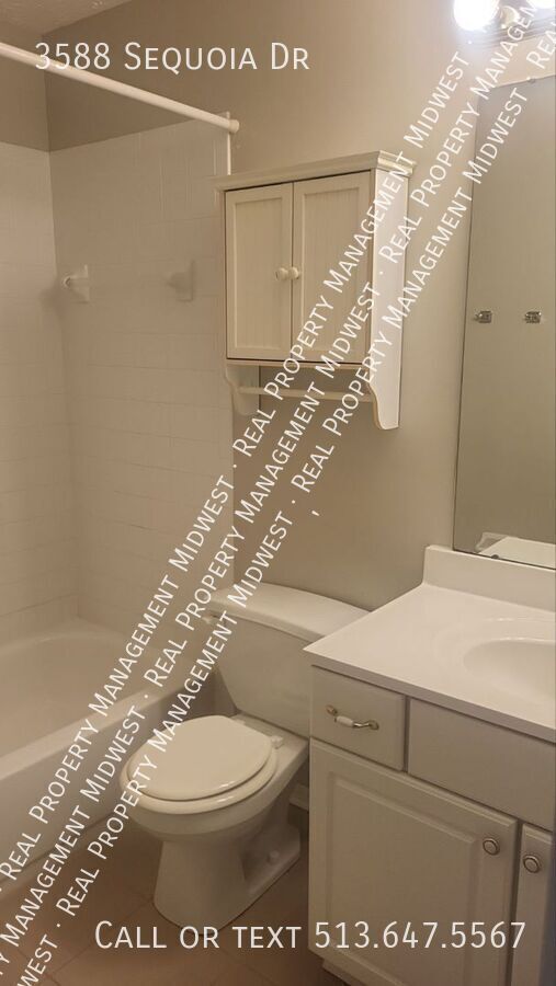 Building Photo - 3588 Sequoia Dr