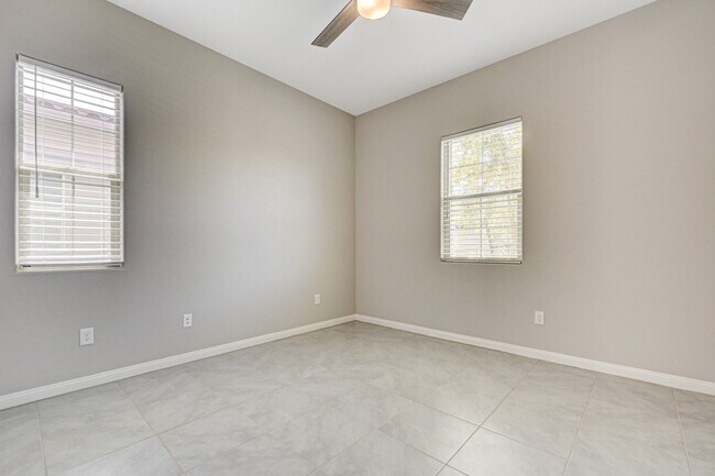 Building Photo - COMFY and NEW 3 Bedroom Home in Skye Canyon!