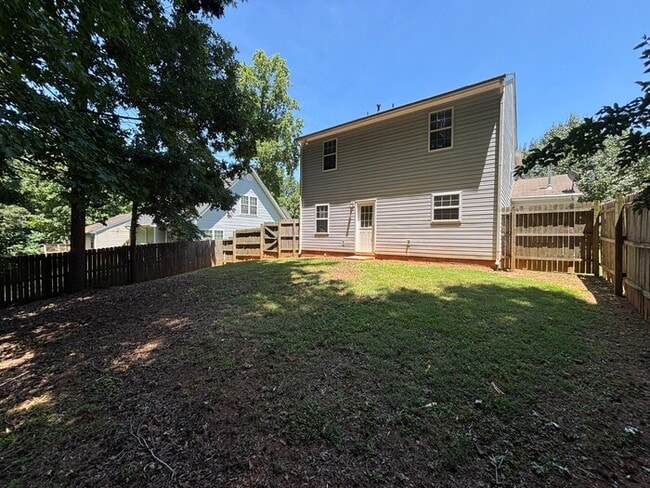 Building Photo - Spacious 3 bedrooms 2 ½ bath home in Rolli...