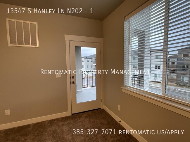 Building Photo - 13547 S Hanley Ln