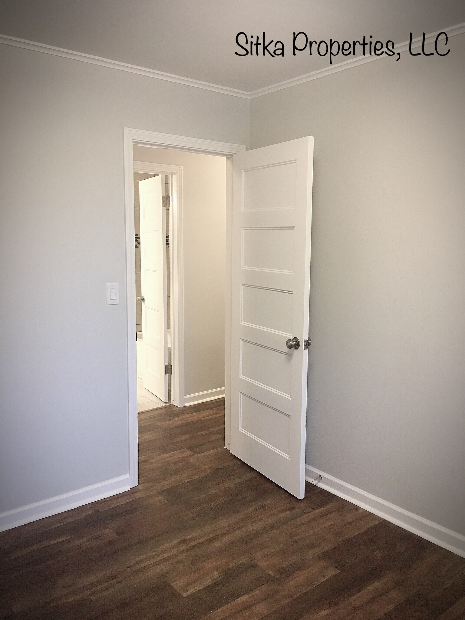 Building Photo - 7542 E 28th St