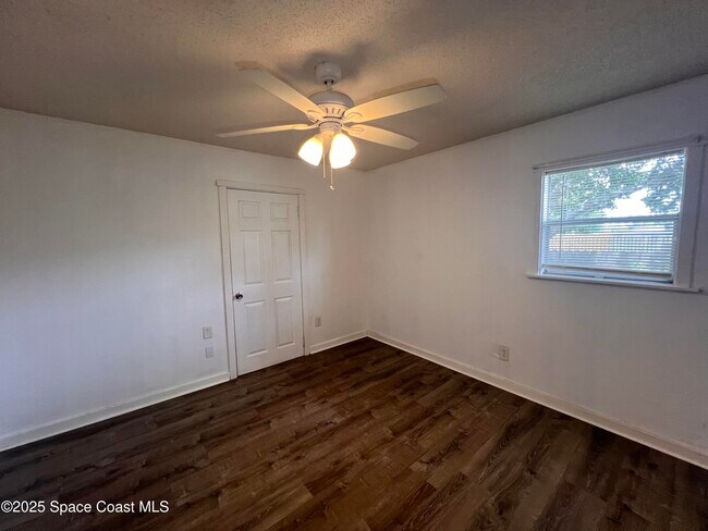 Building Photo - 279 Fernandina St NW