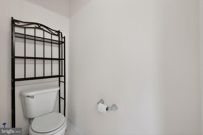 Building Photo - 1034 Meandering Way