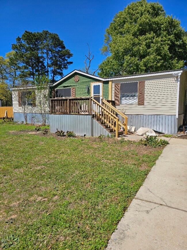 Building Photo - 16471 Pisces Rd