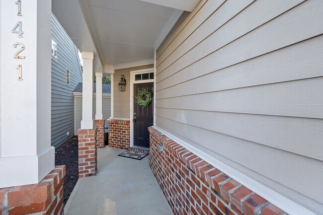 Building Photo - 3 Bed 2.5 Bath Home located in Heritage Hills, Wake Forest