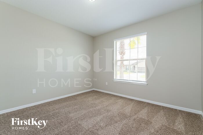 Building Photo - 8741 Hinsdale Heights Dr