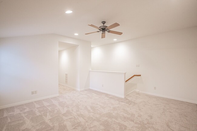 Building Photo - Luxury Three Bedroom Duplex in Arlington H...