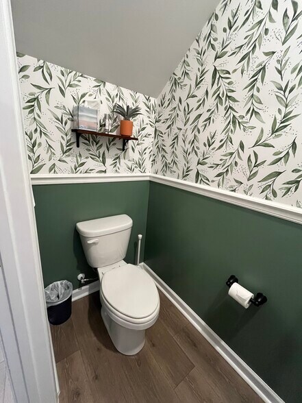 Downstairs Half-bathroom - 223 Catherine Ln