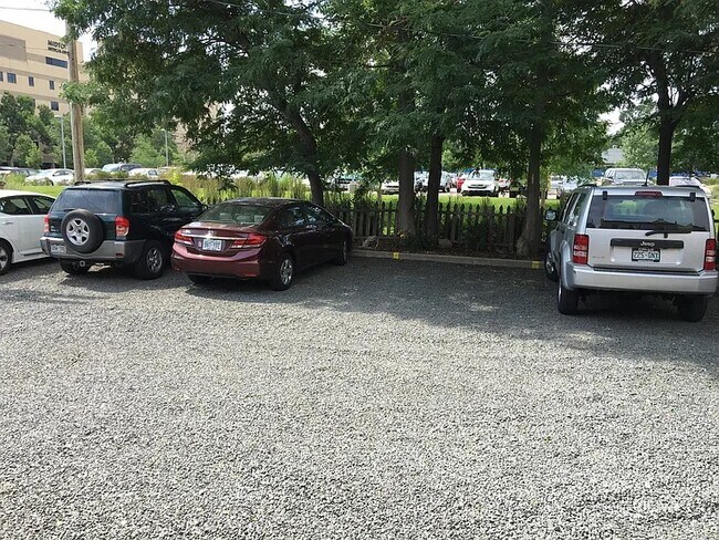 Building Photo - 910 E 20th Ave