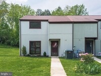 Building Photo - 7 Wyndham Ct