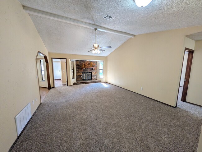 Building Photo - 1707 S 138th E Ave