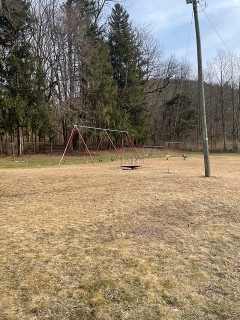 Community Park - 19 Pond Hill Rd